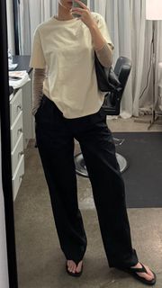 Kendall Jenner feet photo thumbnail