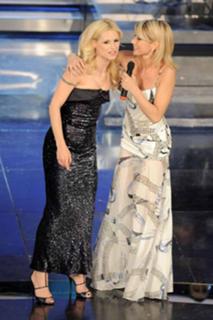 Michelle Hunziker feet photo thumbnail