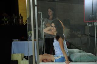 Selena Gomez feet photo thumbnail