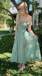 January Jones feet photo 2