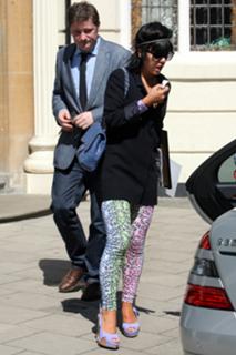 Lily Allen feet photo thumbnail