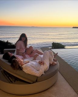 Chloë Grace Moretz feet photo 1