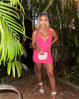 Angela Simmons feet photo thumbnail