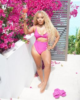 Angela Simmons feet photo thumbnail