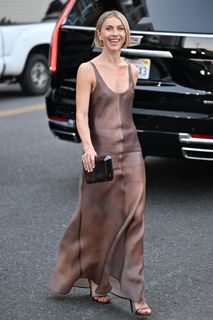 Julianne Hough feet photo 4