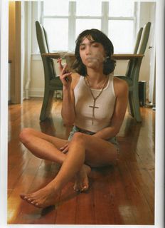 Rowan Blanchard feet photo 1