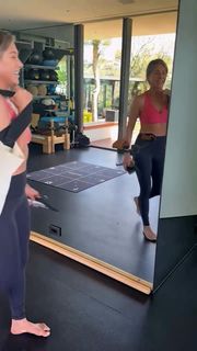 Jennifer Aniston feet photo thumbnail