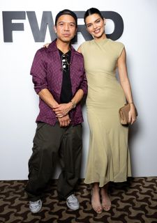 Kendall Jenner feet photo thumbnail