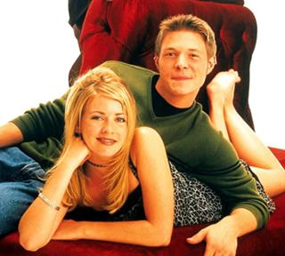 Melissa Joan Hart feet photo thumbnail