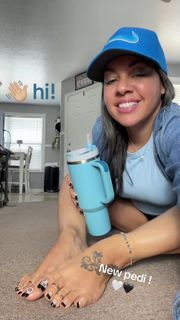 Deedee Rican feet photo thumbnail