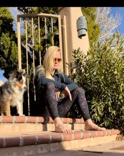 Holly Holm feet photo thumbnail
