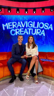 Caterina Balivo feet photo thumbnail