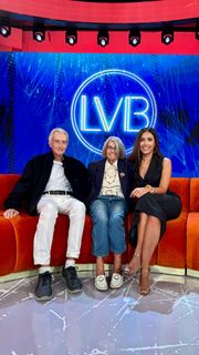 Caterina Balivo feet photo thumbnail