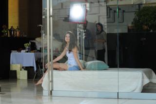 Selena Gomez feet photo thumbnail