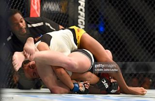Valentina Shevchenko feet photo thumbnail