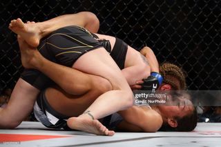 Valentina Shevchenko feet photo thumbnail