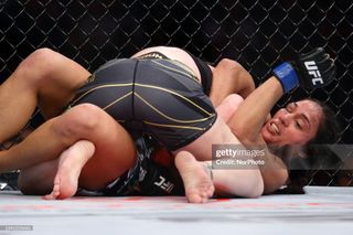 Valentina Shevchenko feet photo thumbnail