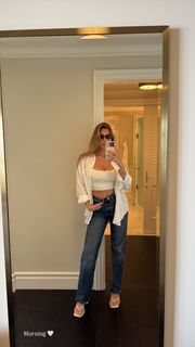 Kara Del Toro feet photo thumbnail
