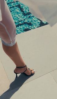 Athina Oikonomakou feet photo thumbnail