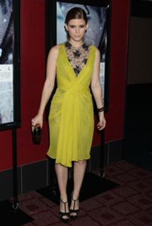Kate Mara feet photo thumbnail
