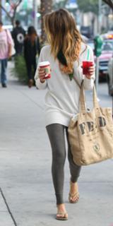 Jessica Alba feet photo thumbnail
