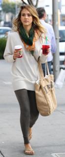 Jessica Alba feet photo thumbnail