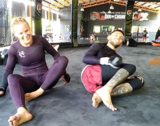 Valentina Shevchenko feet photo thumbnail