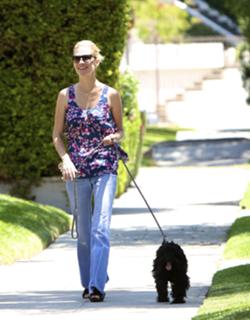 January Jones feet photo thumbnail