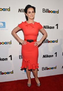 Katy Perry feet photo thumbnail