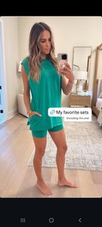 Jana Kramer feet photo 3
