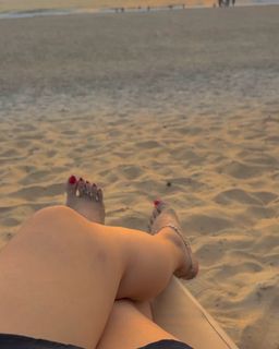 Poonam Yadav feet photo thumbnail