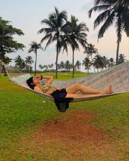 Poonam Yadav feet photo thumbnail