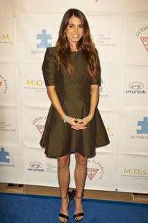 Nikki Reed feet photo thumbnail