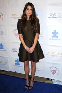 Nikki Reed feet photo thumbnail