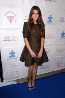 Nikki Reed feet photo thumbnail