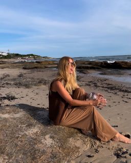 Nicole Neumann feet photo thumbnail