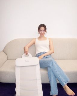 Im Yoon-ah feet photo 4