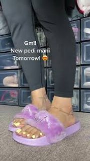 Deedee Rican feet photo thumbnail