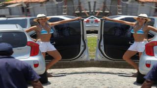 Flávia Alessandra feet photo thumbnail