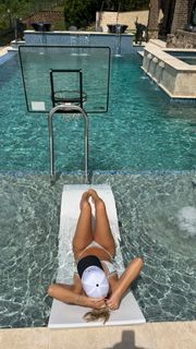 Corinna Kopf feet photo thumbnail