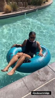 Christina Milian feet photo thumbnail
