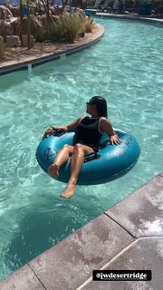 Christina Milian feet photo thumbnail