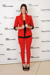 Gemma Arterton feet photo thumbnail