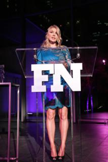 Fergie feet photo thumbnail