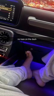 Corinna Kopf feet photo thumbnail