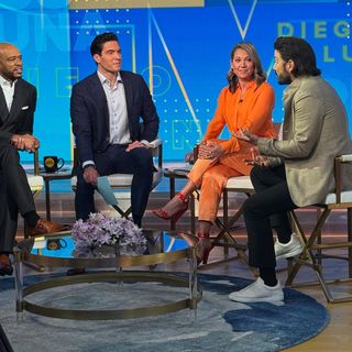 Ginger Zee feet photo 5