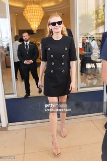Diane Kruger feet photo thumbnail