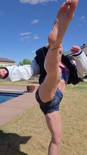 Valentina Shevchenko feet photo thumbnail
