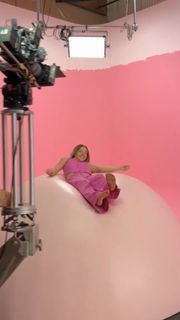 Sydney Sweeney feet photo thumbnail