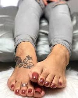 Deedee Rican feet photo 3